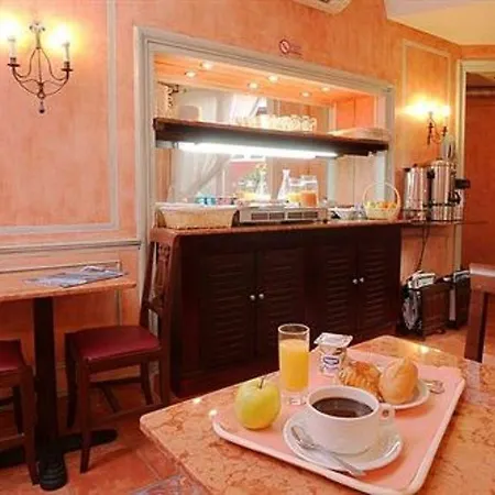 Korner Etoile Отель 3*