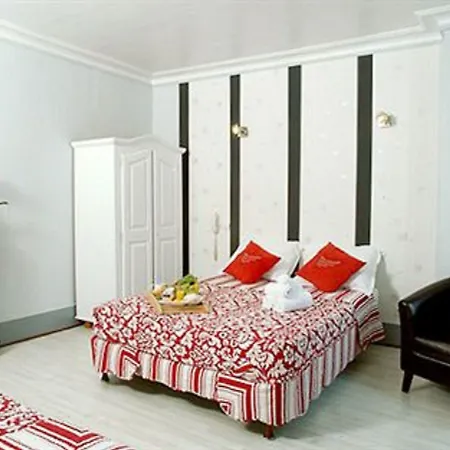 Korner Etoile 3*
