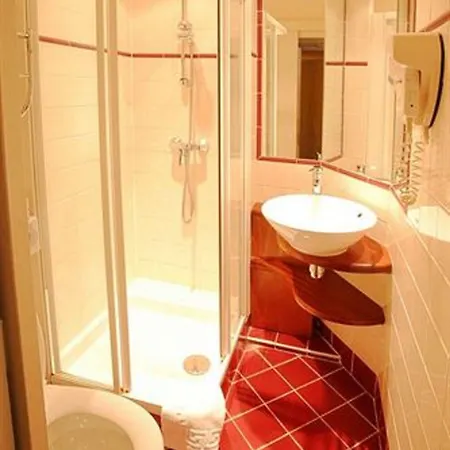 Korner Etoile Отель Париж