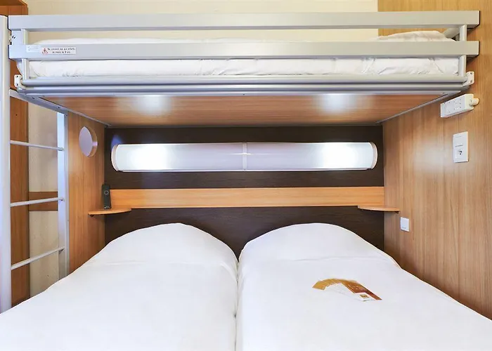 Korner Etoile 3* パリ