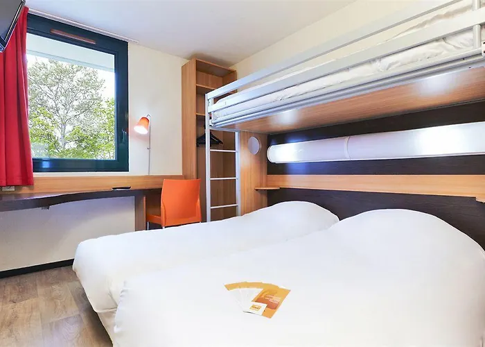 ホテル Korner Etoile パリ