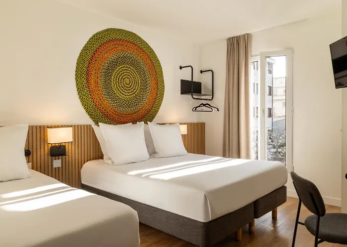 Korner Etoile ホテル 3*