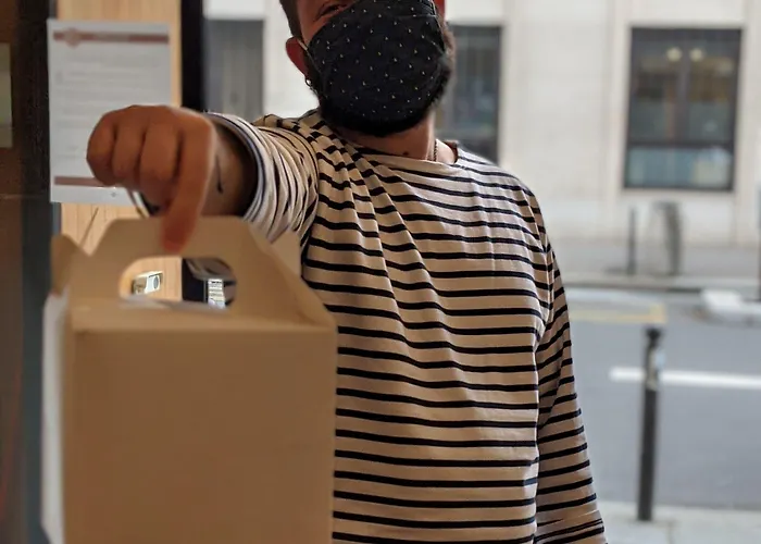 Korner Etoile 3* パリ