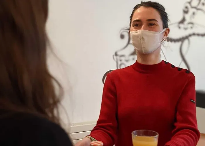 Korner Etoile 3* パリ