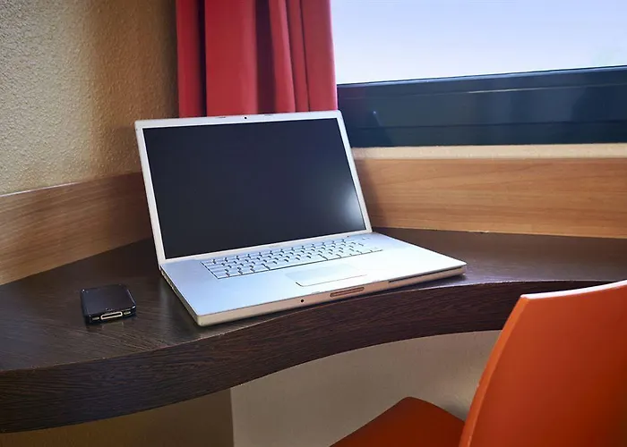 ホテル Korner Etoile 3*